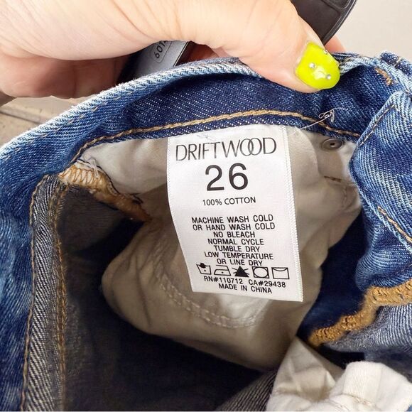 Driftwood Jeans Cropped Bootcut Rhinestone Gem Denim Size 26 - Picture 6 of 6